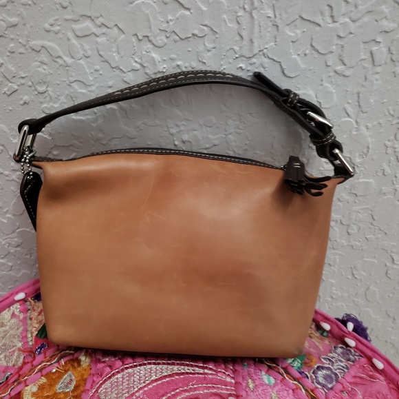 Authentic Coach Camel colored Signature Purse - Picture 3 of 5